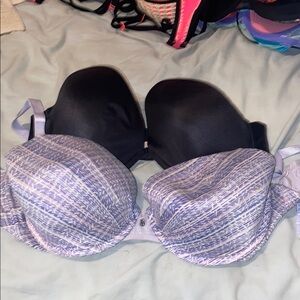Victoria’s Secret set of 2 bras- Black and Purple